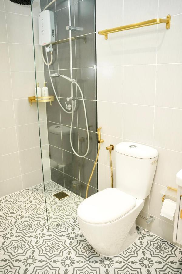 Casa Callisto Homestay - New Seaview With Pool 3Br Apartment Ladang Tanjung كُوالا تيرينغانو المظهر الخارجي الصورة